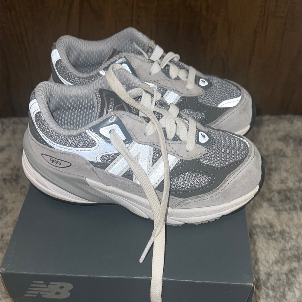 New Balance 990 toddler 8